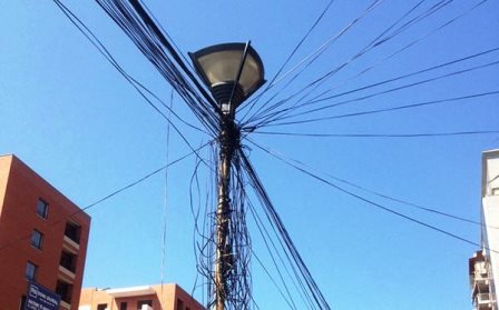 Heqja e linjave te internetit ne shtylla, afat per kompanite deri ne 31 dhjetor